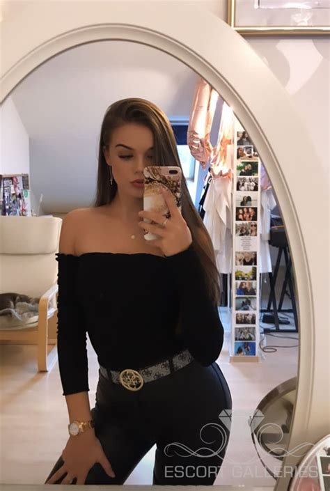 escorte girl a amiens|Escort Girl Amiens. Trouvez une belle Escorte Girl Amiens